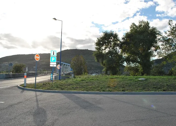 Ibis Budget Loriol Hotel