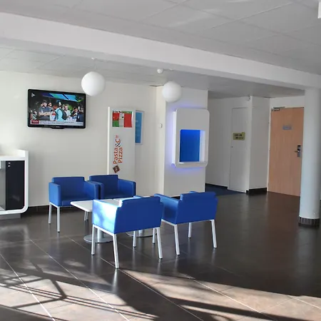 Ibis Budget Loriol 2*